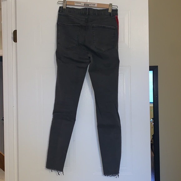Zara Grey Skinny Jeans with Red Stripes on the Leg - Picture 4 of 5